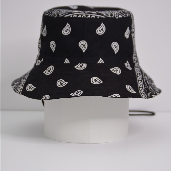 Bucket Hats w/ String Bandana Print Unisex - Picture 12 of 16